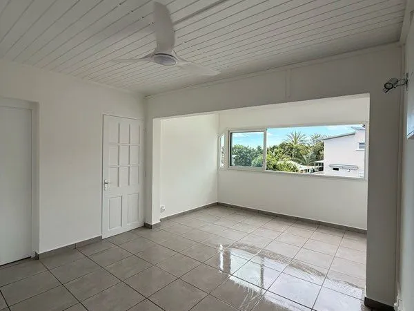 Appartement t3 à l'étang salé