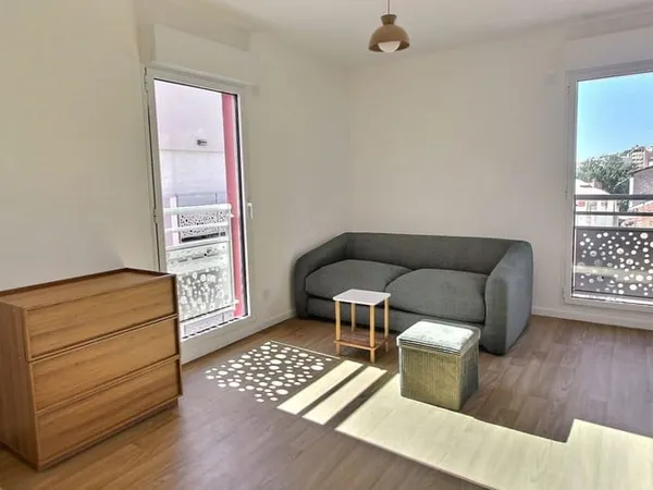 Studio 1 pièce 25 m²