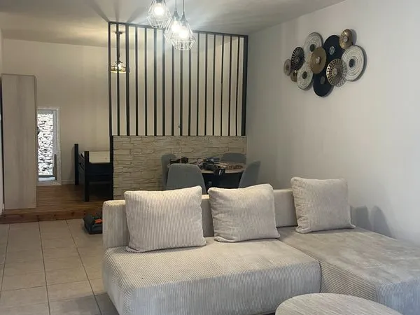 Studio meuble de 30 m2 entierement renove