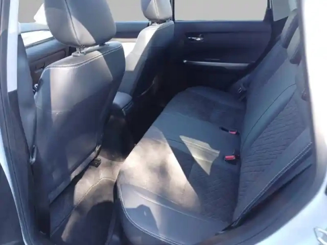 Suzuki Vitara 1.0 boosterjet — photo 12