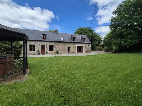 Corps de ferme, Lanrivain (22)