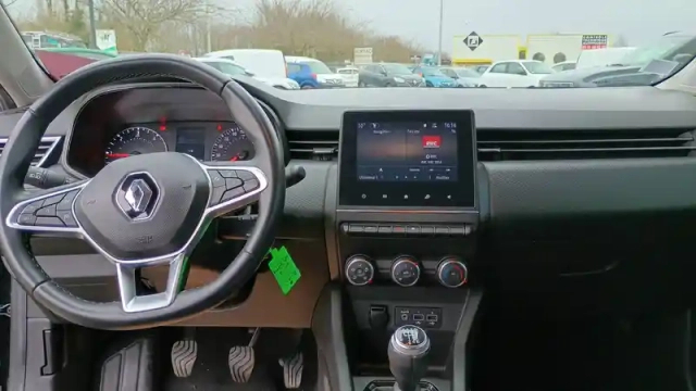 Renault Clio blue dci 100 - 21n — photo 9