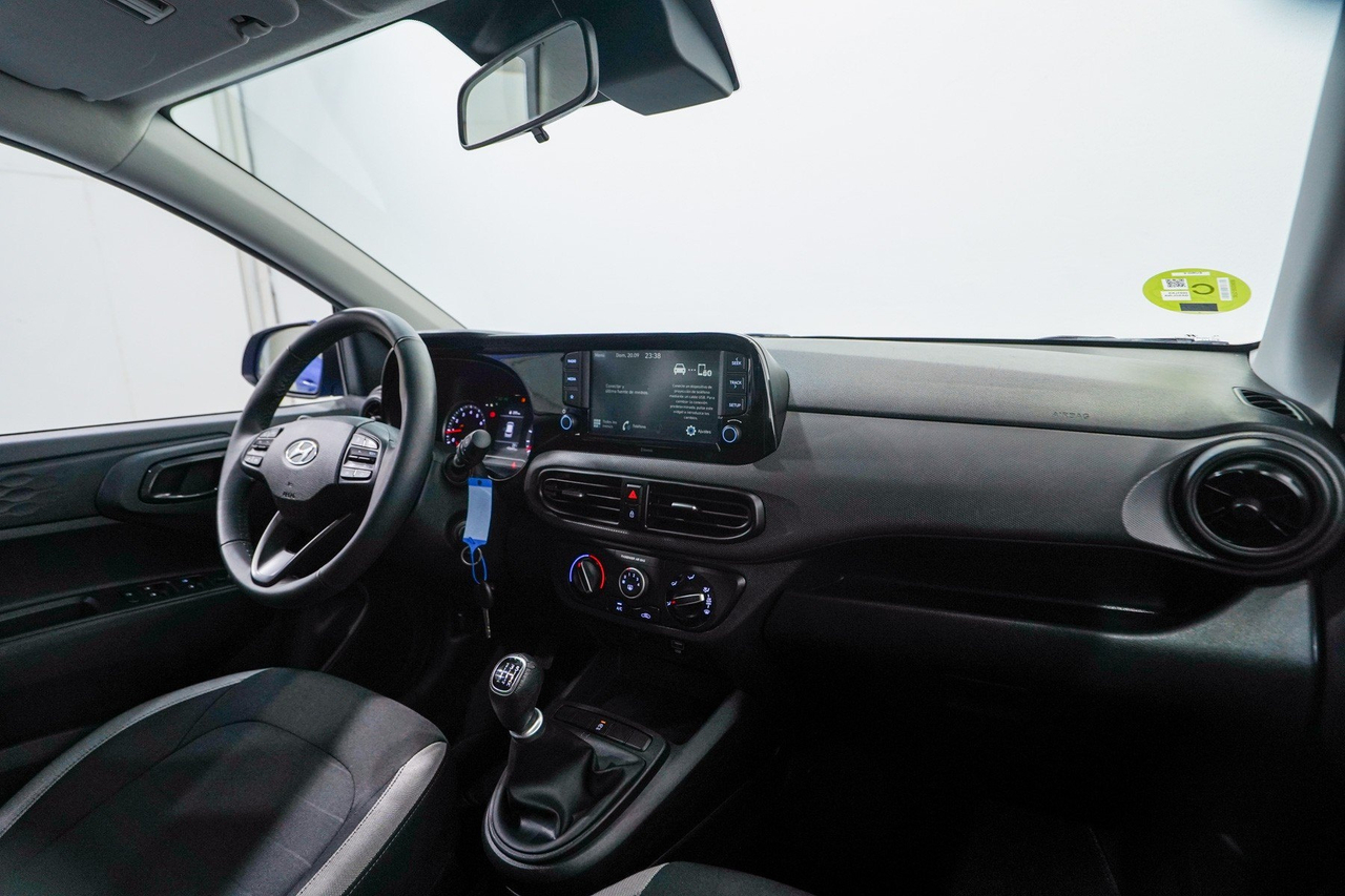 Hyundai i10 — photo 30