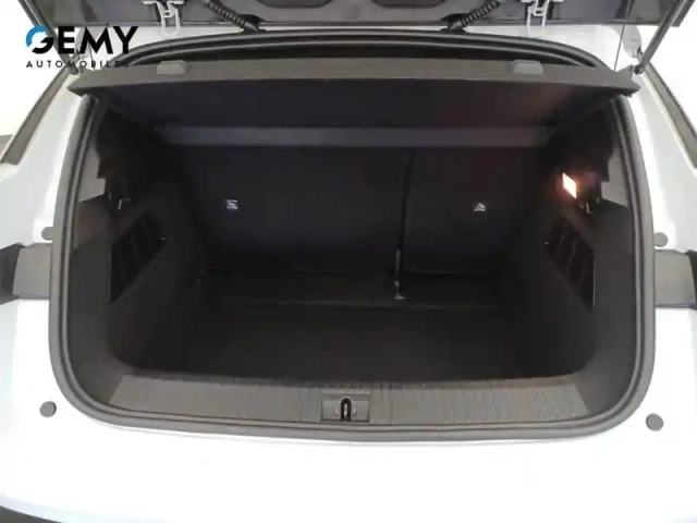 Renault Megane e-tech ev60 220 ch super charge — photo 41