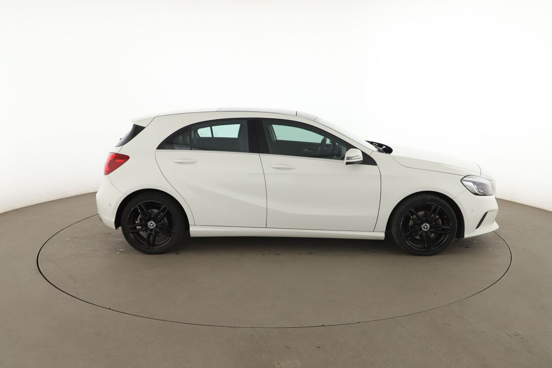 Mercedes-Benz Classe A 200 d Sensation 7G-DCT — photo 6