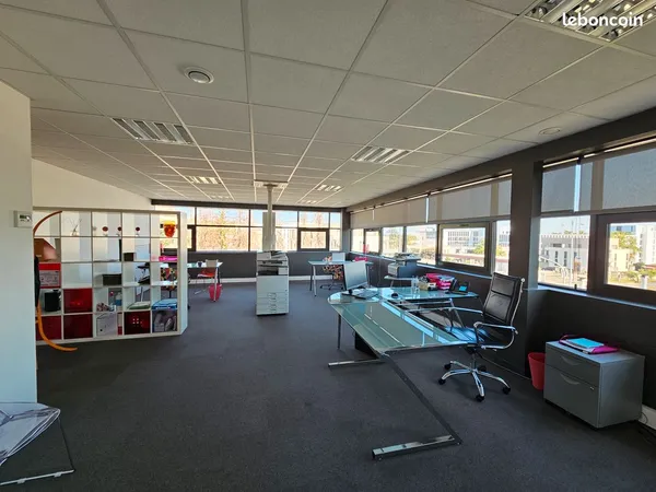 Loue surface de bureaux divisible