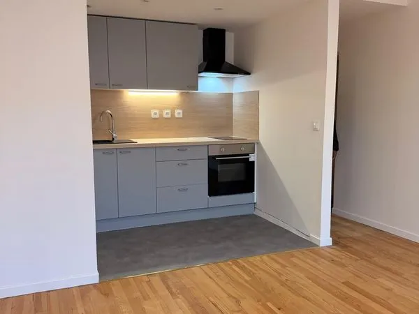 Appartement T2 de 40 m² rénové à neuf - ARINTHOD (39240), centre-ville