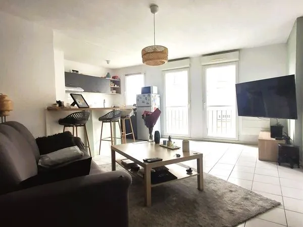 T2 bis meublé de 57m² avec place de parking