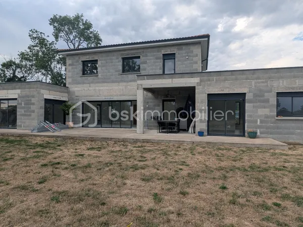 Maison 6 pièces 197 m²