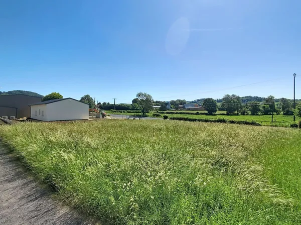 Terrain 990 m²