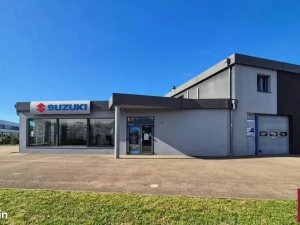Local commercial 609 m²