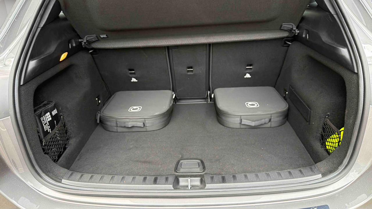 Mercedes GLA 250 e hybride rechargeable 8G-DCT — photo 12
