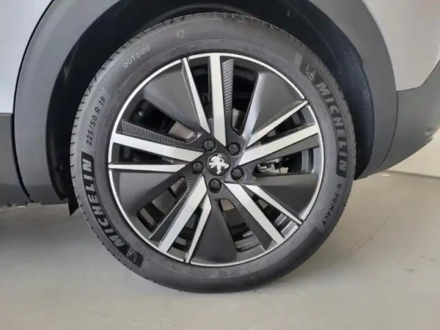Peugeot 3008 plug-in hybrid 225ch gt e-eat8 — photo 5