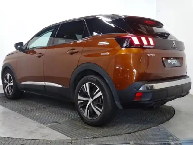 Peugeot 3008 1.2 puretech 130ch allure s&amp;s — photo 7