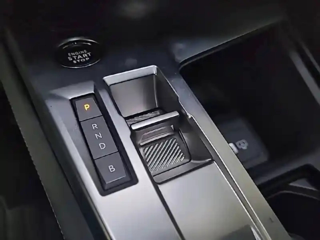 Peugeot 308 sw phev 180 e-eat8 — photo 34