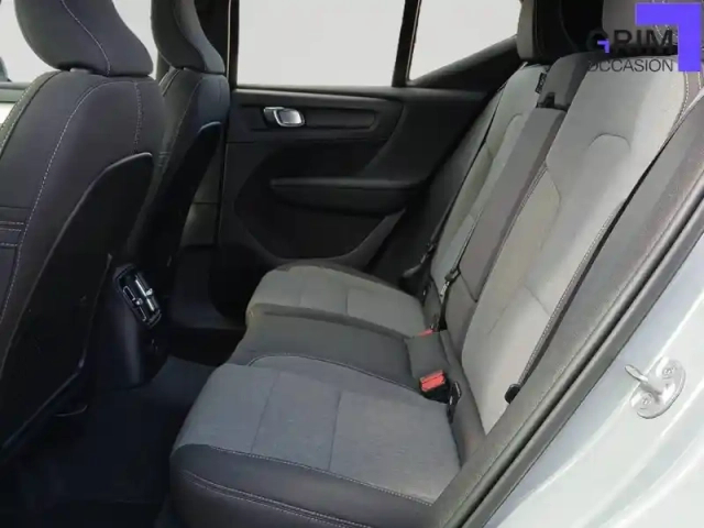 Volvo Xc40 t4 recharge 129+82 ch dct7 — photo 11