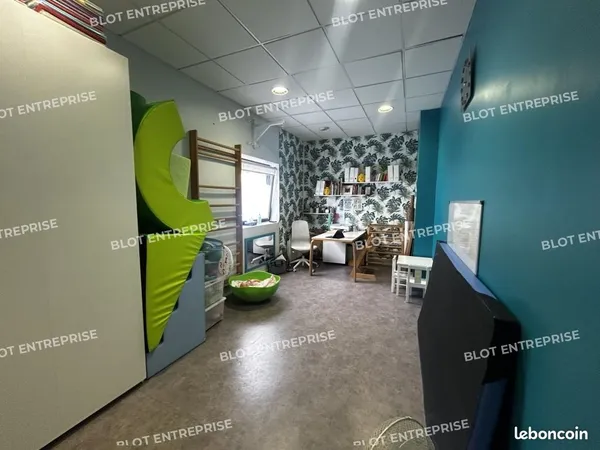 Bureaux 156 m²
