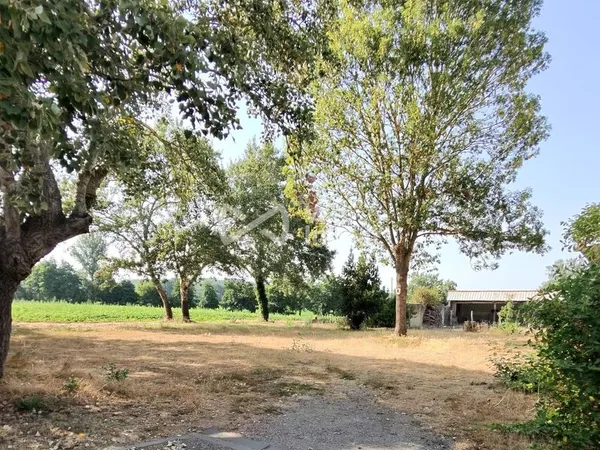 Terrain 670 m² Les Pujols