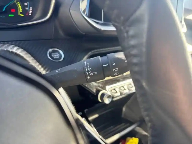 Peugeot 2008 electrique 136 ch — photo 50