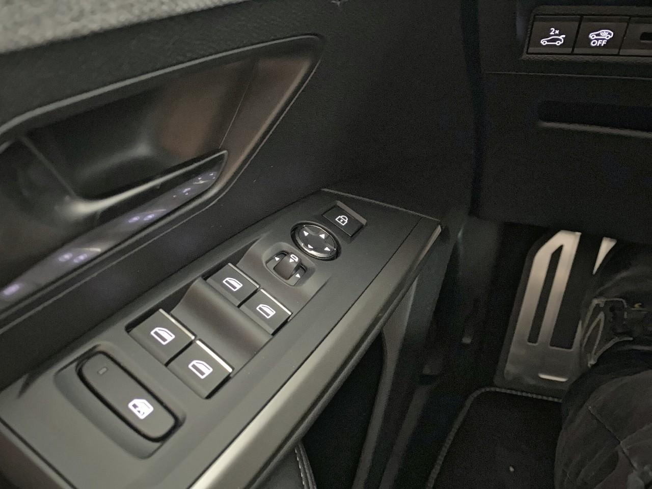 Peugeot 3008 hybrid 145 e-dcs6 gt — photo 20