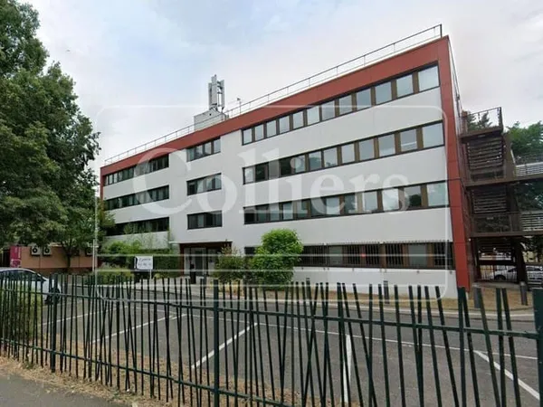 Bureaux 1330 m²