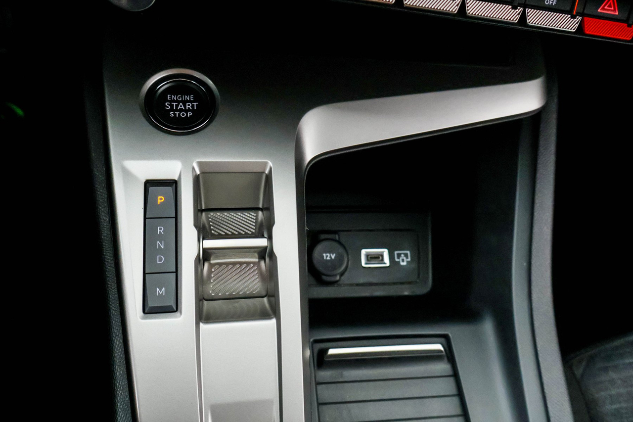 Peugeot 308 SW — photo 24