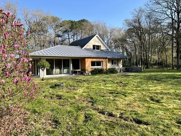 Contemporaine de 5 pièces principales
