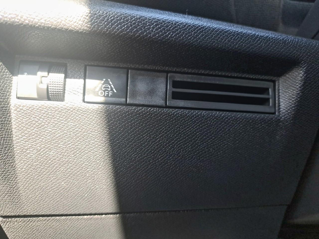 Citroën C4 puretech 100 s&s bvm6 feel — photo 23