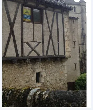 Vente Petite maison à Saint-Cirq-Lapopie
