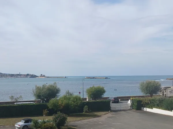 TYPE 3 AVEC ASCENSEUR ET PARKING AU PIED DE LA PLAGE