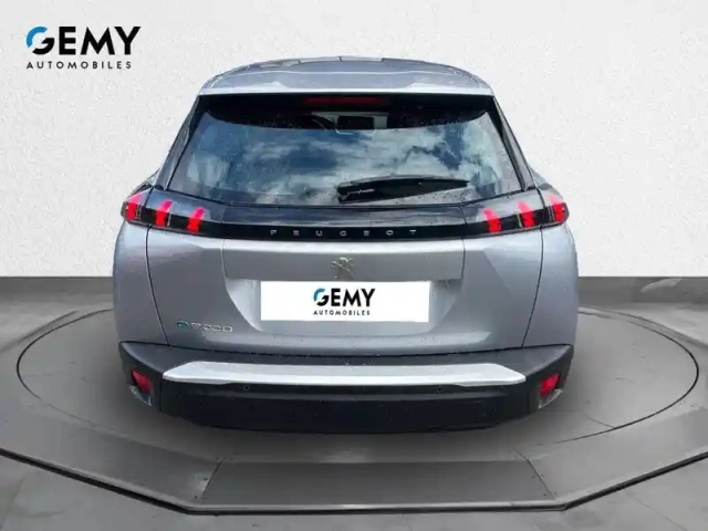 Peugeot 2008 electrique 136 ch — photo 5