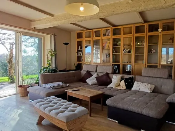 Propriété 5 pièces 173 m²
