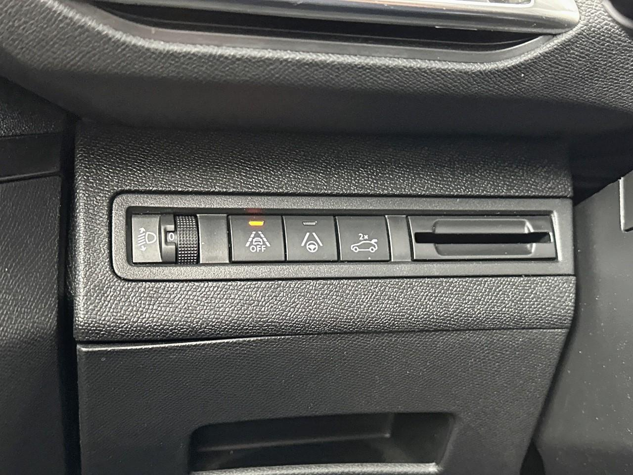 Peugeot 5008 puretech 130ch s&s eat8 allure pack — photo 17