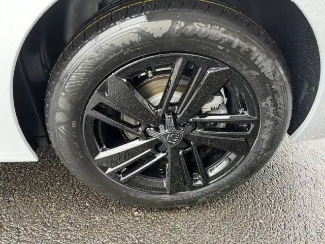 Peugeot 308 hybrid 145 e-dcs6 — photo 71