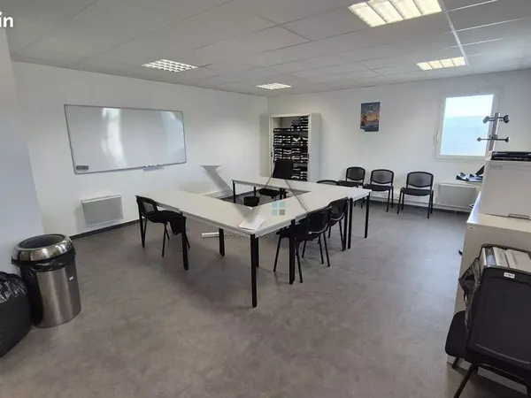 Bureaux 78 m² Montélimar