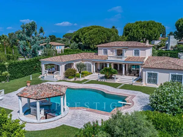 Maison 7 pièces 347 m²
