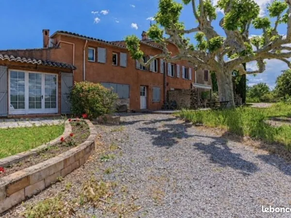 BASTIDE DE CARACTÈRE / 6 logements loués (5 500/mois)