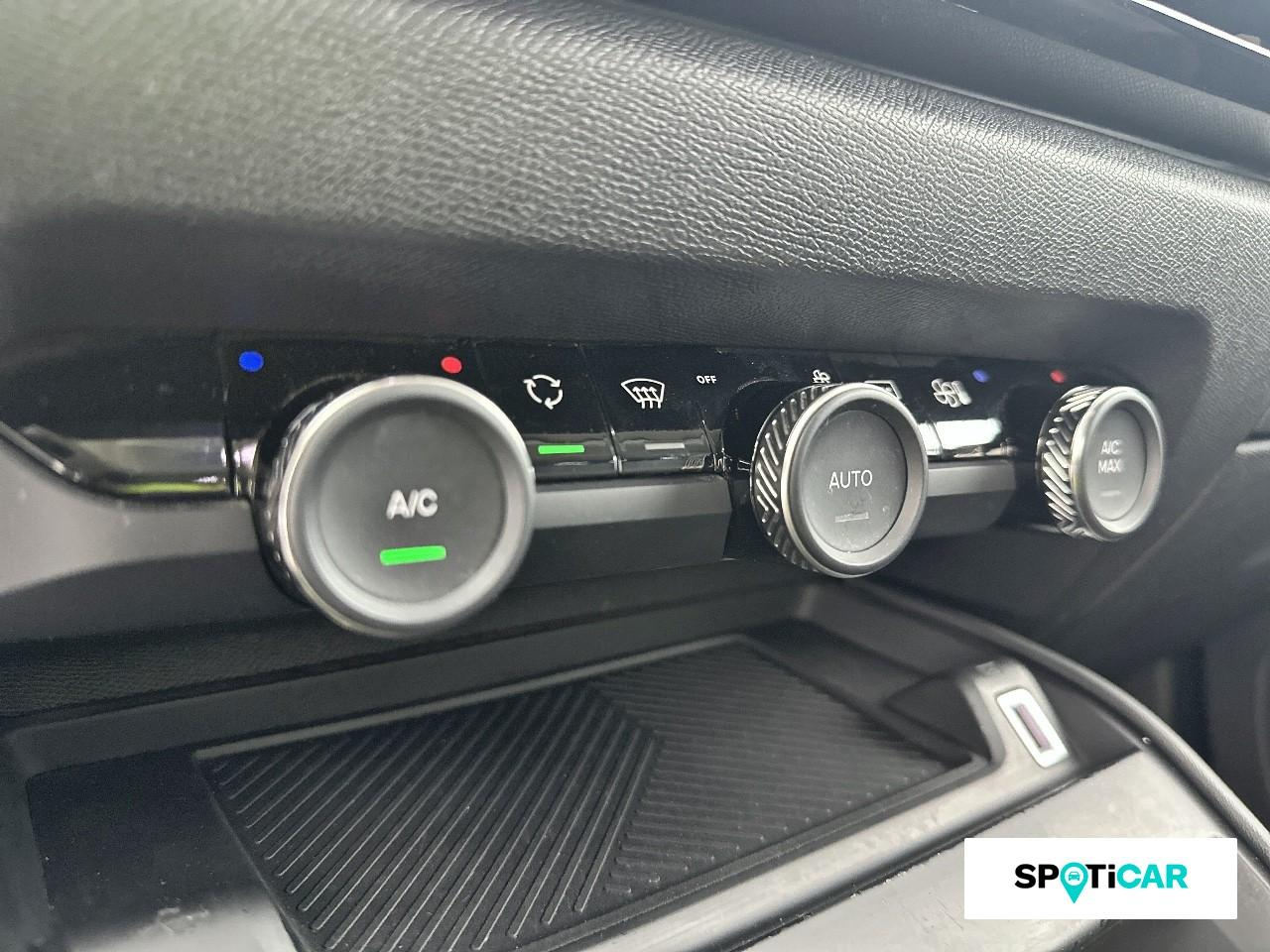 Citroën C4 bluehdi 110ch s&s feel pack — photo 15