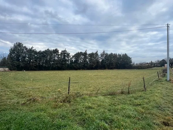 Terrain 450 m²