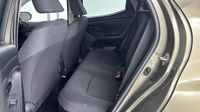 Toyota Yaris 116h Design 5p MY22 — photo 13