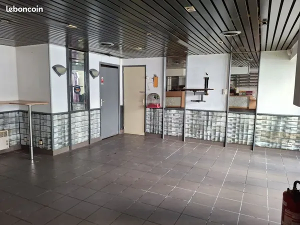 Local commercial 65 m² + cave