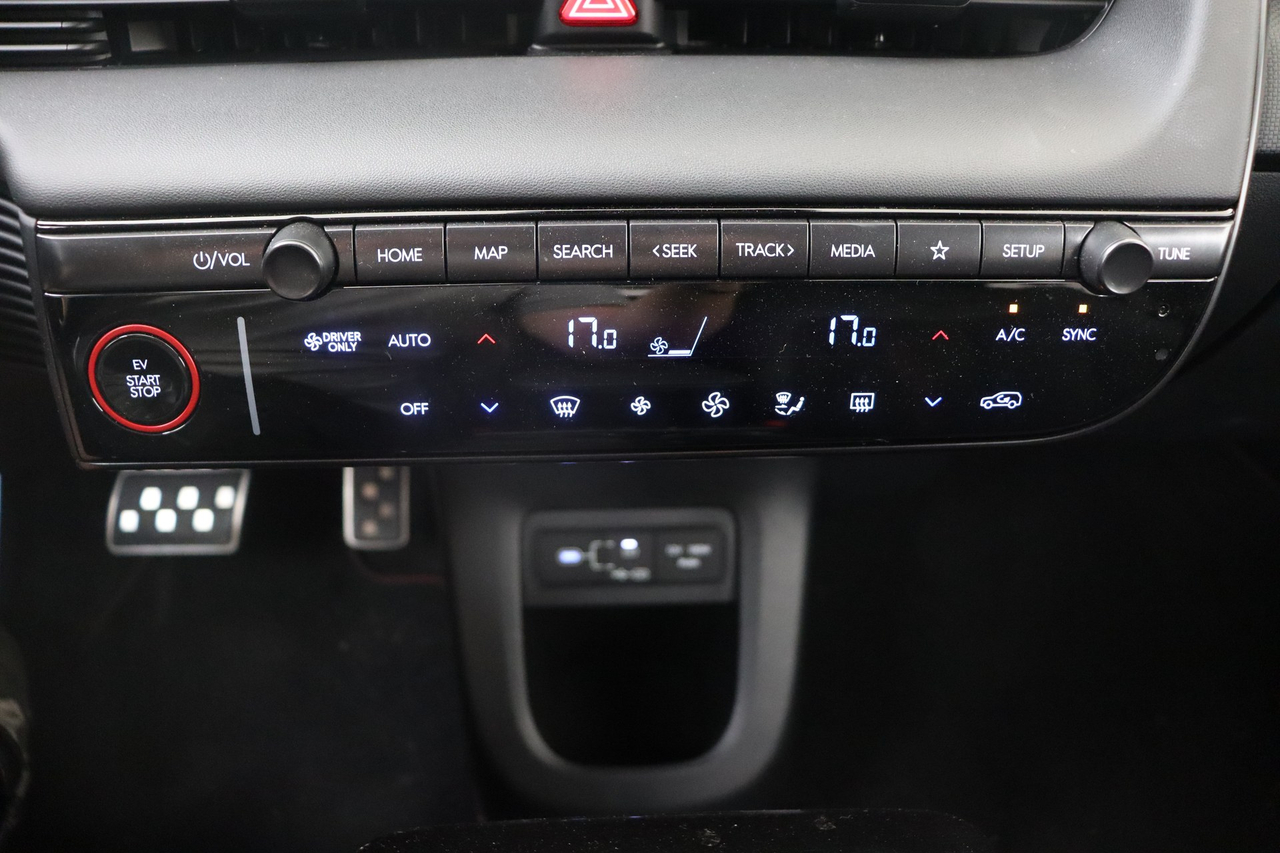 Hyundai Ioniq 5 — photo 23