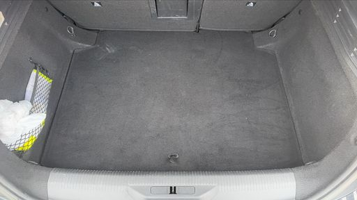 Peugeot 308 1.5 BlueHDi 130 EAT8 - GT – 2023 – 99218 km – Diesel – Boîte Automatique — photo 24