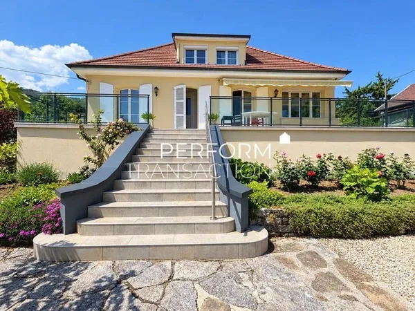 Maison 6 pièces 147 m²