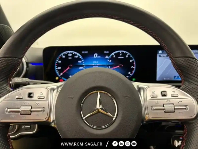 Mercedes Classe A 180 amg line — photo 18