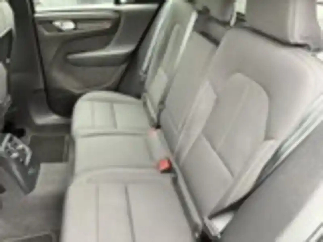 Volvo Xc40 t4 recharge 129+82 ch dct7 — photo 31