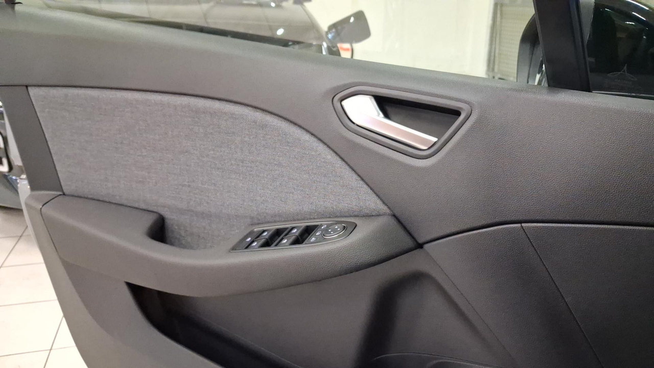Renault Clio TCe 90 ch GSR2 — photo 20