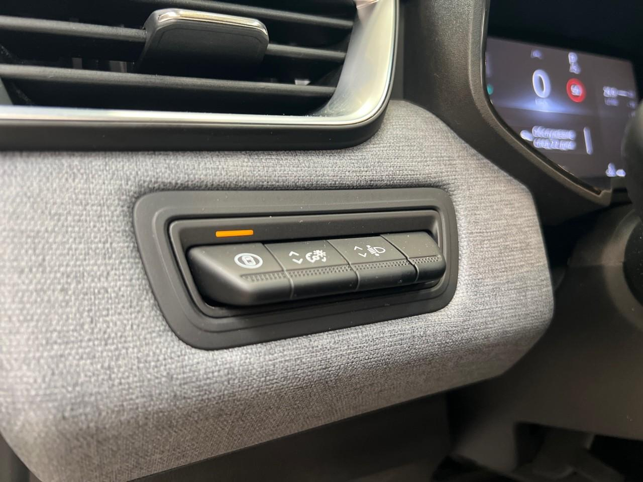 Renault Clio 1.0 tce 90ch evolution x-tronic — photo 17