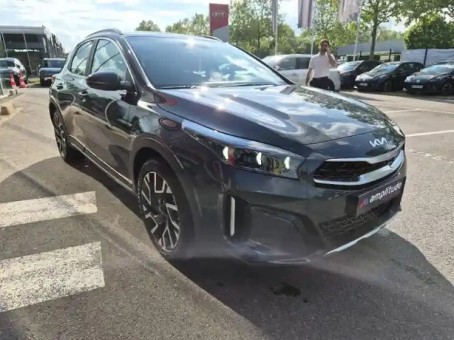 Kia Xceed 1.5 t-gdi 140ch active dct7 — photo 3