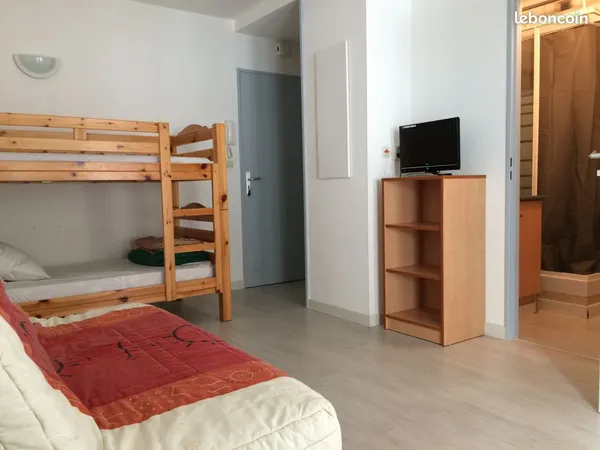 De nov à Juin Studio 22m² Les minimes La Rochelle